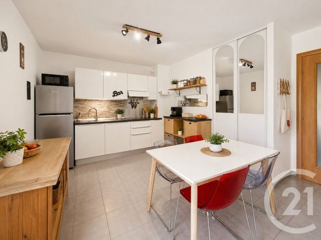 Appartement T3 à vendre - 4 pièces - 67.84 m2 - CALVI - 202 - CORSE - Century 21 Dary Immobilier