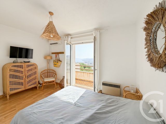 Appartement T3 à vendre - 3 pièces - 72.42 m2 - L ILE ROUSSE - 202 - CORSE - Century 21 Dary Immobilier