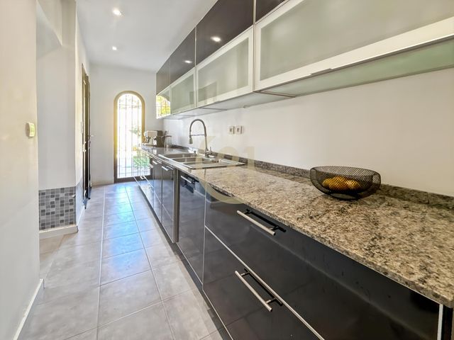 maison à vendre - 7 pièces - 378.0 m2 - LUMIO - 202 - CORSE - Century 21 Dary Immobilier