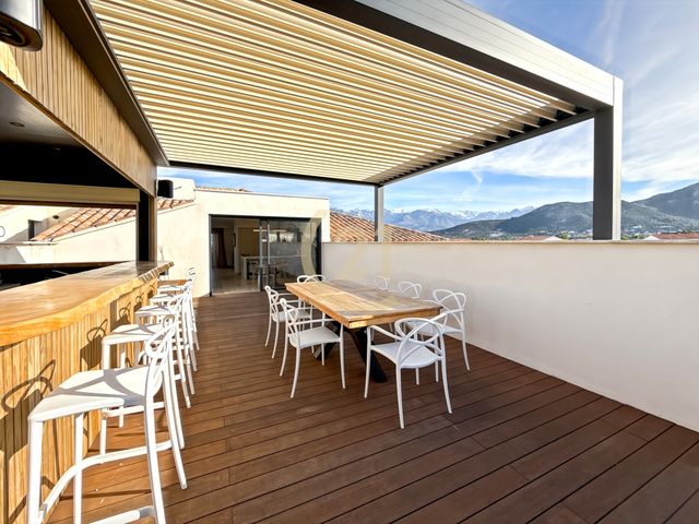 Appartement T5 à vendre - 5 pièces - 154.62 m2 - CALVI - 202 - CORSE - Century 21 Dary Immobilier