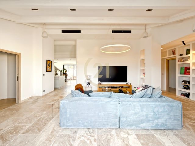 Appartement T5 à vendre - 5 pièces - 154.62 m2 - CALVI - 202 - CORSE - Century 21 Dary Immobilier